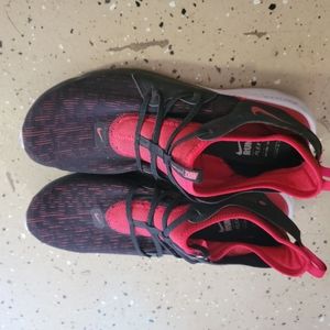 Nike flex - lightly used